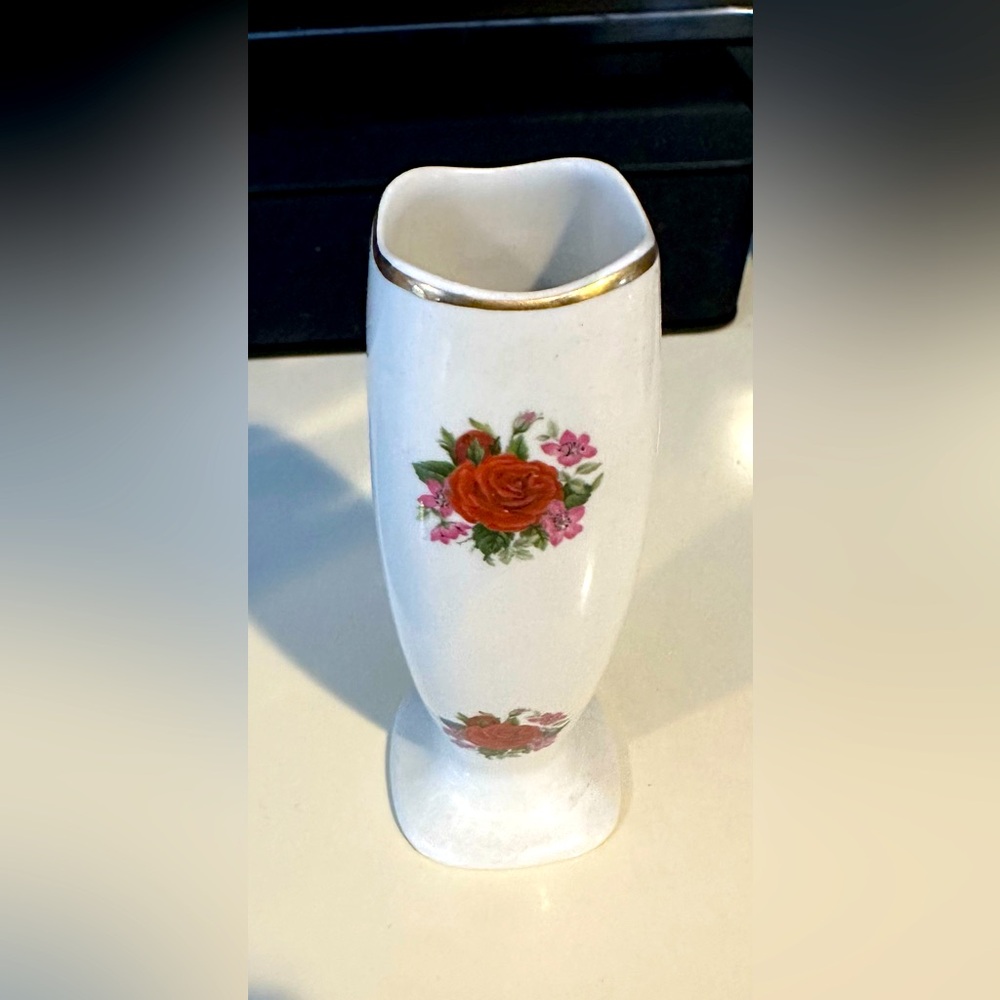Lord Nelson Handcrafted Pottery Rose Floral Bud Vase England Gold Gilded Accents